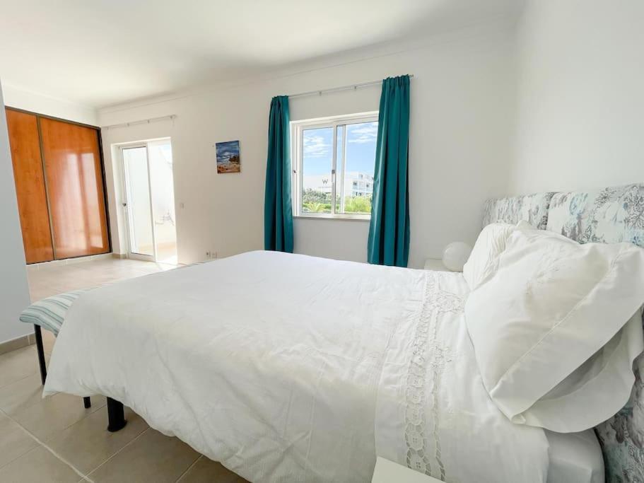 Gale Premium House - Pet Friendly Villa อัลบูเฟรา ภายนอก รูปภาพ