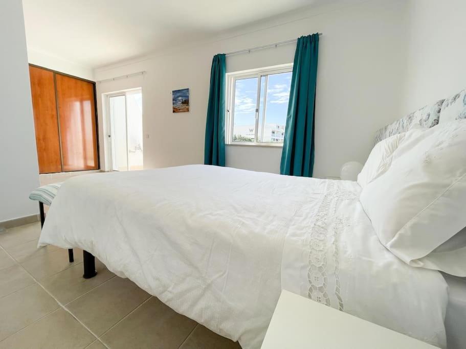 Gale Premium House - Pet Friendly Villa อัลบูเฟรา ภายนอก รูปภาพ