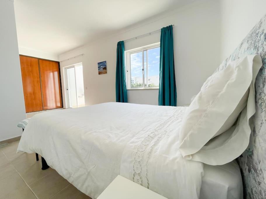Gale Premium House - Pet Friendly Villa อัลบูเฟรา ภายนอก รูปภาพ