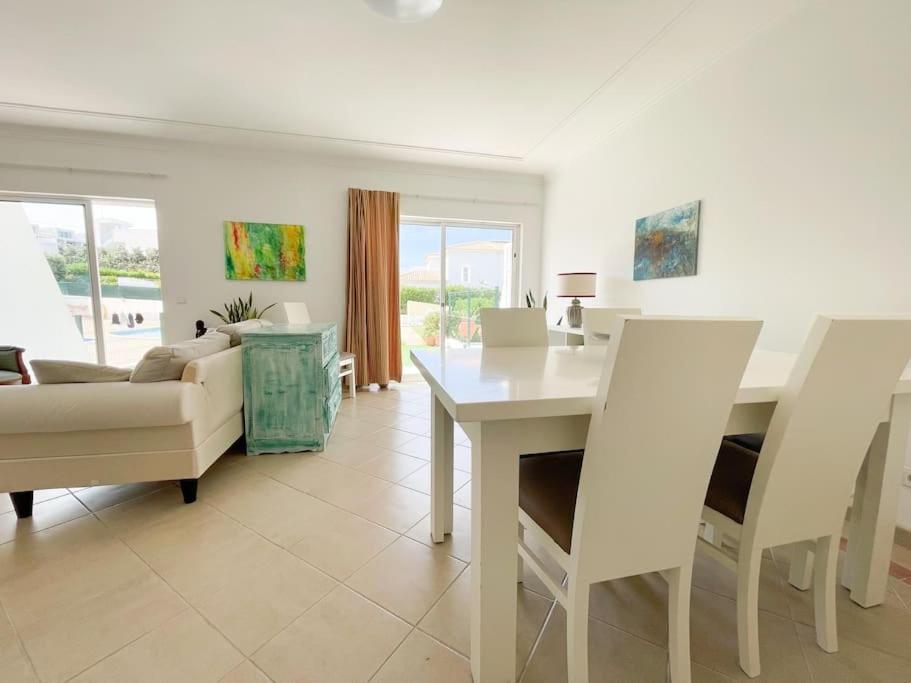Gale Premium House - Pet Friendly Villa อัลบูเฟรา ภายนอก รูปภาพ